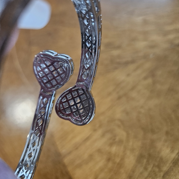 Heart cubic zirconia bangle - Picture 6 of 12